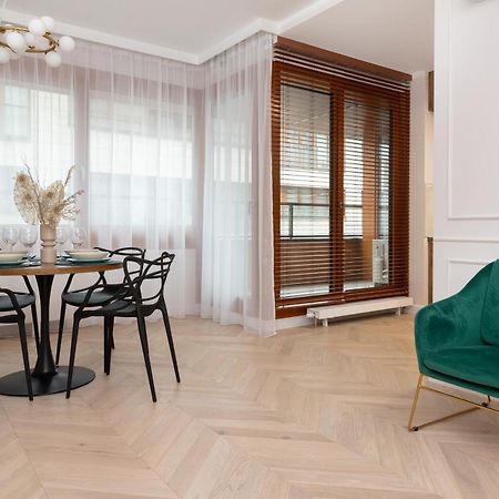 Lux Apartment Niemcewicza With Ac & Balcony Warsaw Ochota By Noclegi Renters Bagian luar foto