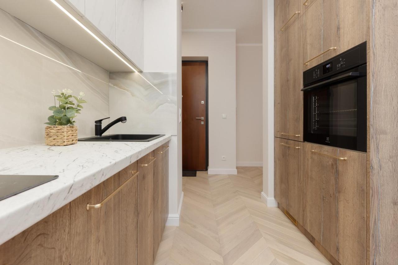 Lux Apartment Niemcewicza With Ac & Balcony Warsaw Ochota By Noclegi Renters Bagian luar foto