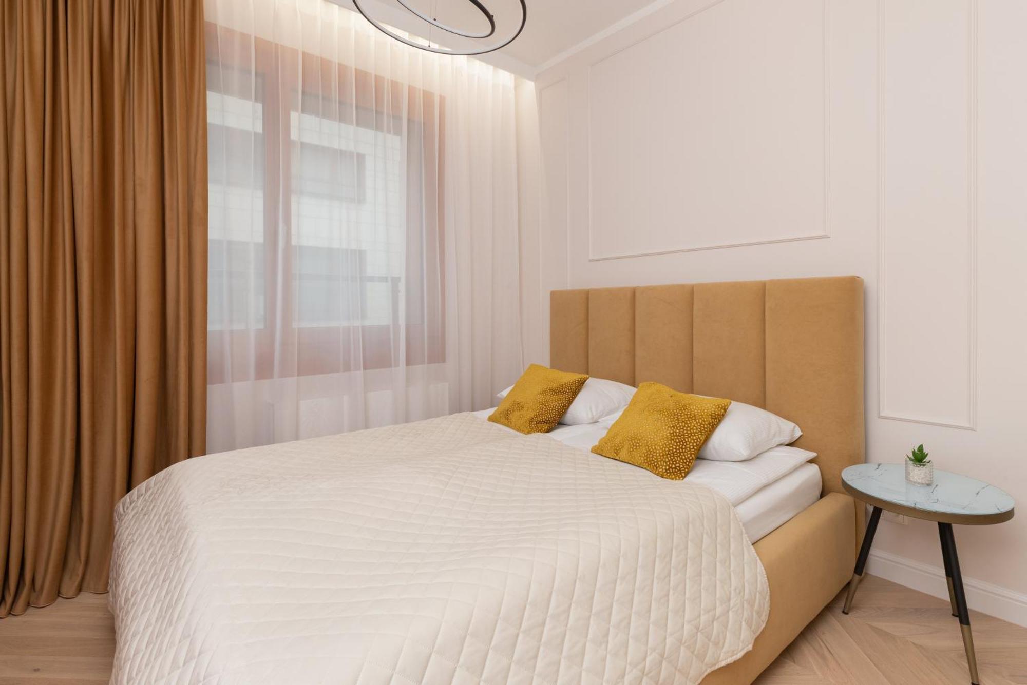 Lux Apartment Niemcewicza With Ac & Balcony Warsaw Ochota By Noclegi Renters Bagian luar foto