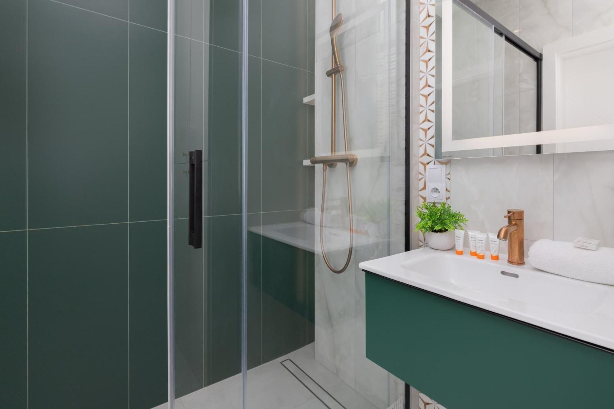 Lux Apartment Niemcewicza With Ac & Balcony Warsaw Ochota By Noclegi Renters Bagian luar foto